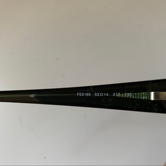 FENDI FS5185 GREEN STAR STUDDED SUNGLASSES - Picture 2 of 4